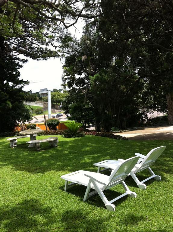 The Crescent Guesthouses - Bnb/Self Catering Durban Exterior foto